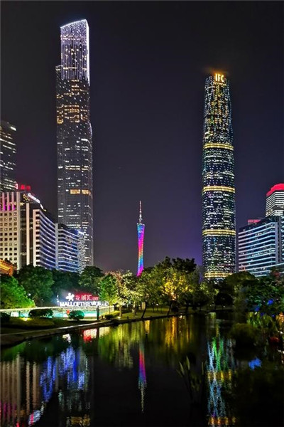 展现别样风采的广州新塘商务模特 展现别样风采的广州新塘商务模特